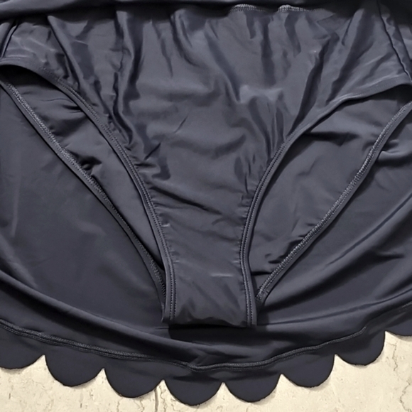 NWT Dokotoo Navy Blue Swim Dress Scalloped Hem White Trim Size L - Picture 5 of 5